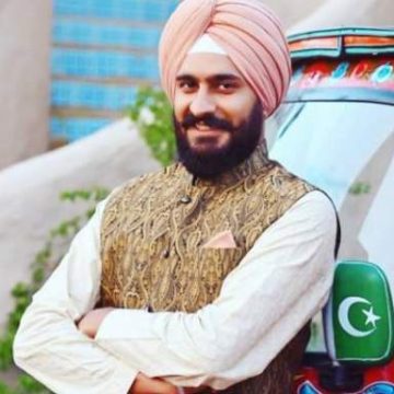 Meet Sardar Pawan Singh, The First Pakistani Sikh PRO to Punjab Governor